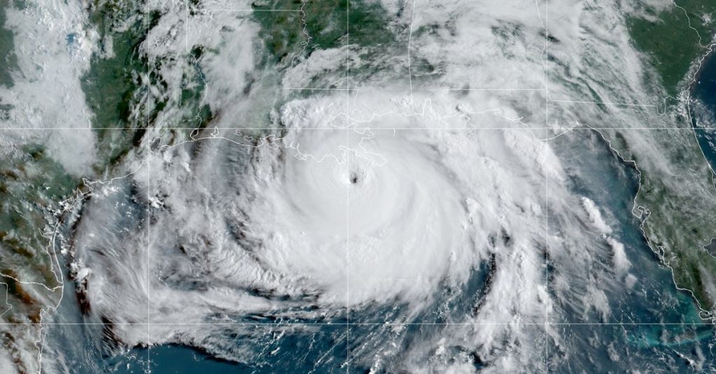 „Niezwykle niebezpieczny” huragan Ida dramatycznie się wzmacnia z dnia na dzień