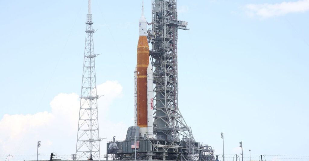 NASA ustala wstępne daty premiery swojej nowej ogromnej rakiety