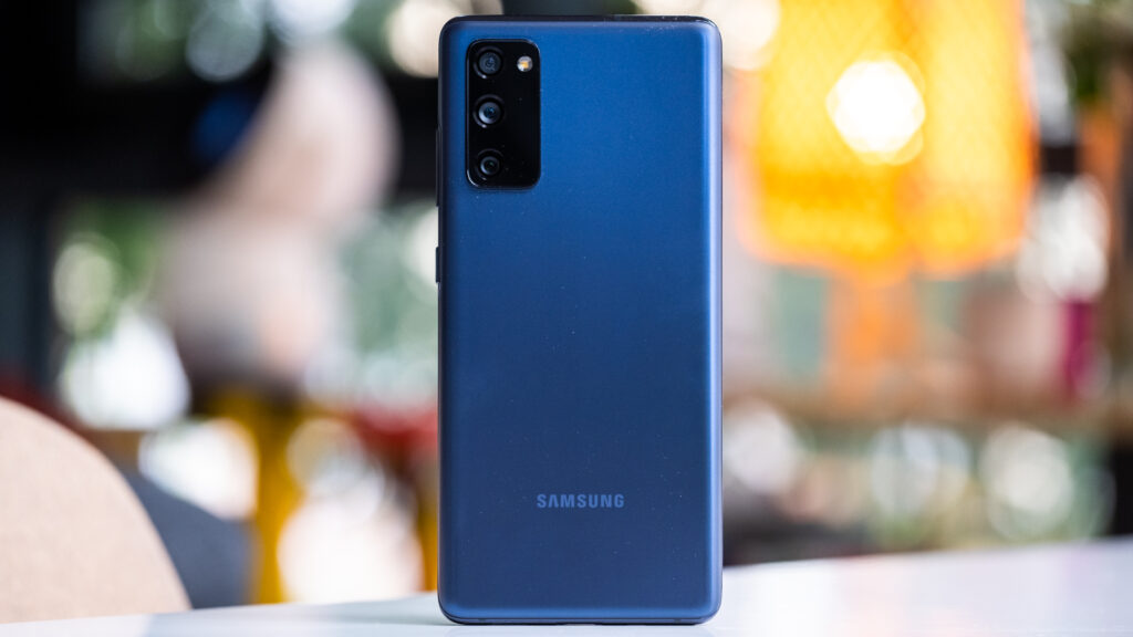 Samsung Galaxy S20 FE otrzymuje poprawkę bezpieczeństwa z października 2022 r.
