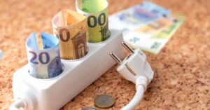 Ceny energii elektrycznej i gazu są bardzo niskie: podstawowi dostawcy są o wiele za drodzy