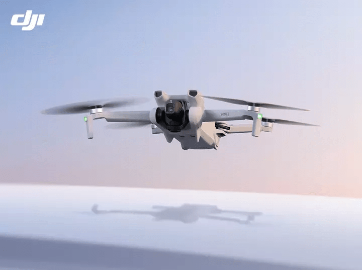 Latanie wysoko: najważniejsze cechy dronów DJI
