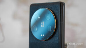 Jednocalowe aparaty telefoniczne są niesamowite, ale potrzebują też obiektywów podobnych do lustrzanek cyfrowych