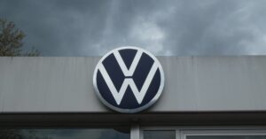 Burza w VW: Największy niemiecki producent samochodów odczuwa presję