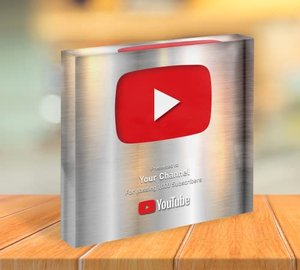 Niestandardowa nagroda za przycisk odtwarzania YouTube
