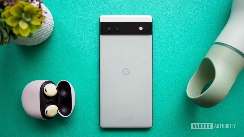 Wygląda na to, że w serii Google Pixel 6 brakuje obsługi Bluetooth LE Audio