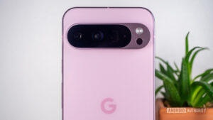 Nigdy nie sądziłem, że będę nosił różowy telefon, ale Pixel 9 Pro zmienił moje zdanie