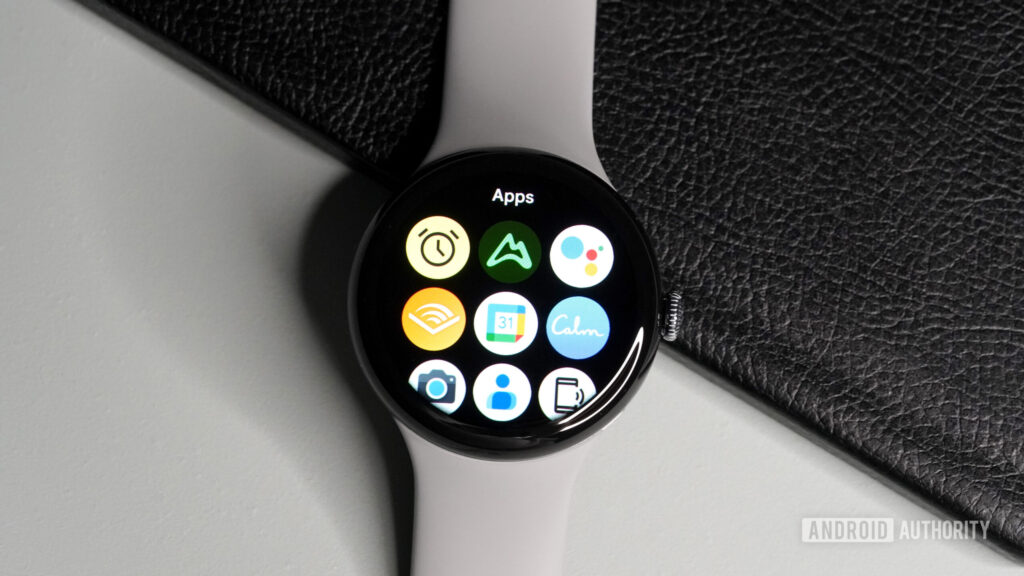 Jeśli nadal korzystasz z listy aplikacji na zegarku Pixel Watch 3, robisz to źle