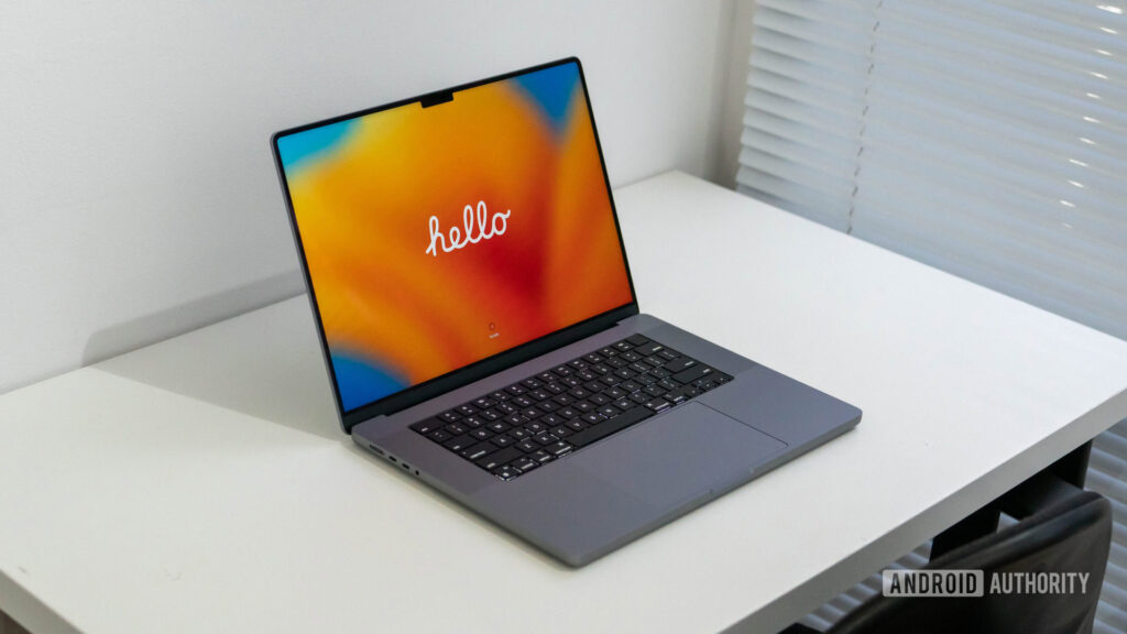 Gorące oferty na laptopy: zaoszczędź do 200 dolarów na nowym Apple MacBooku