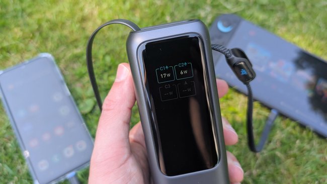 Anker Laptop Powerbank 25000 mAh Giga-02